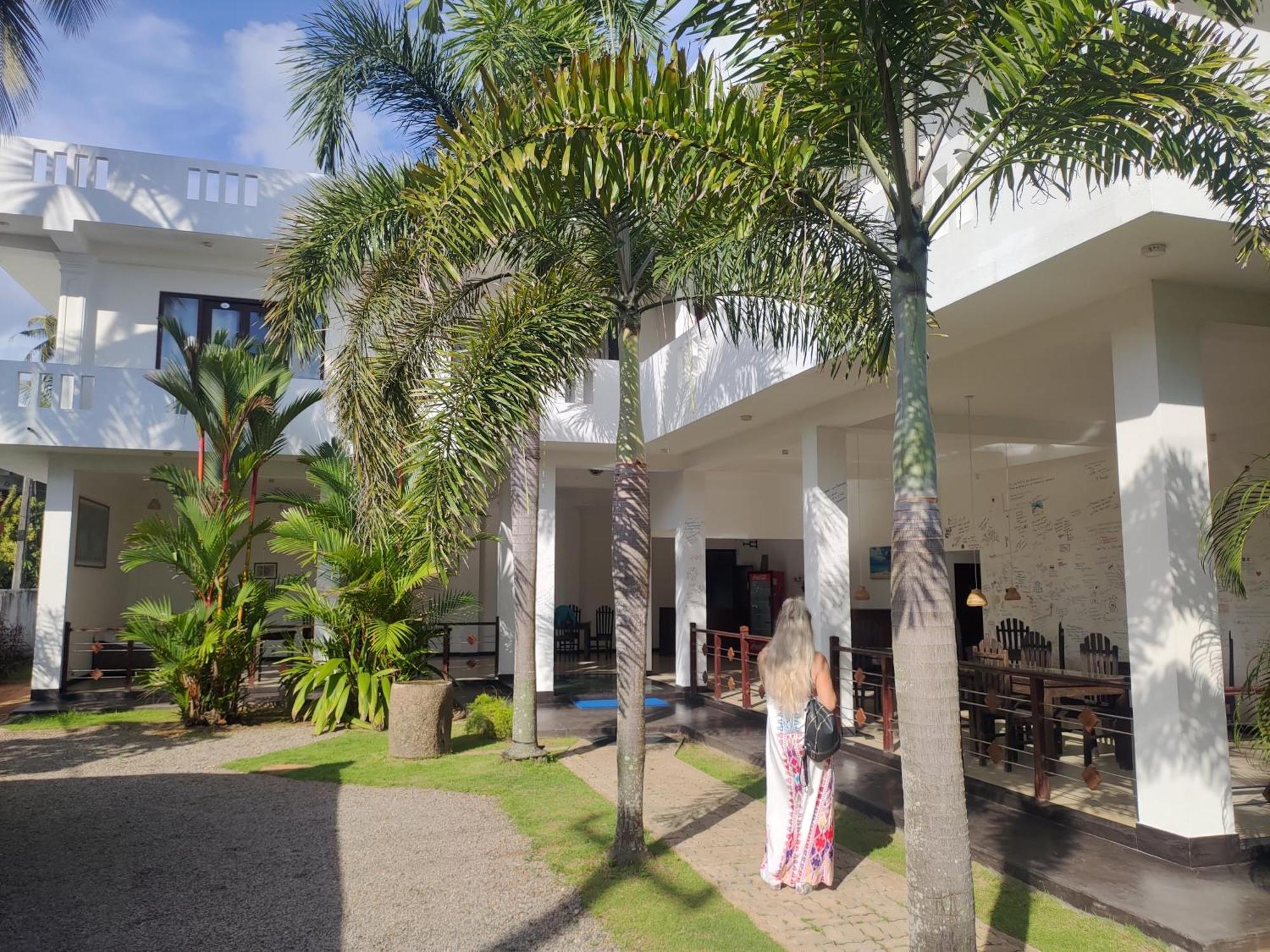 Aurora Hotel 希克杜沃 外观 照片