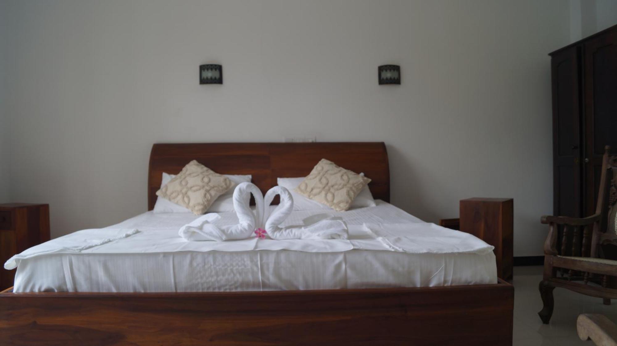 Aurora Hotel 希克杜沃 外观 照片