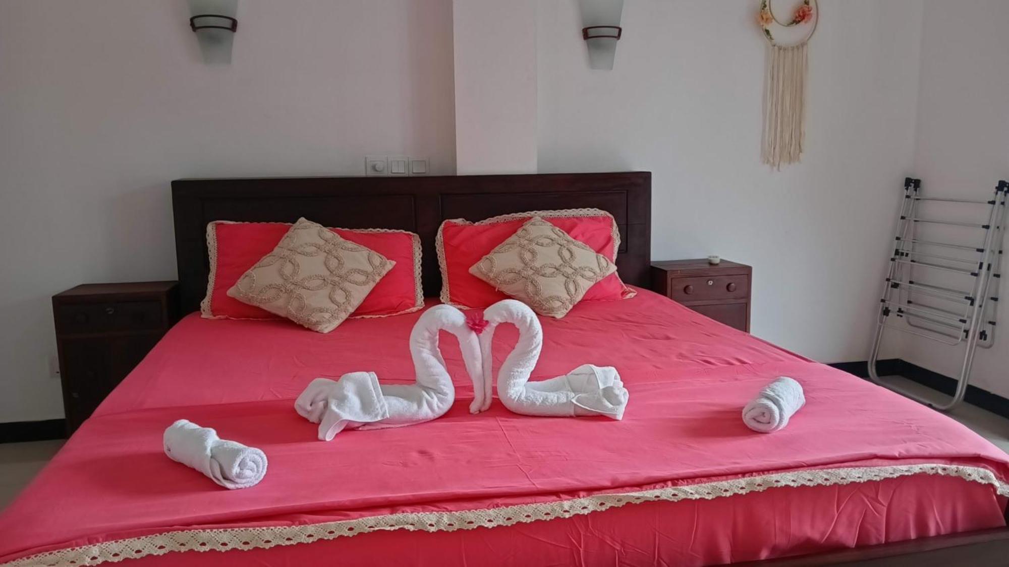 Aurora Hotel 希克杜沃 外观 照片